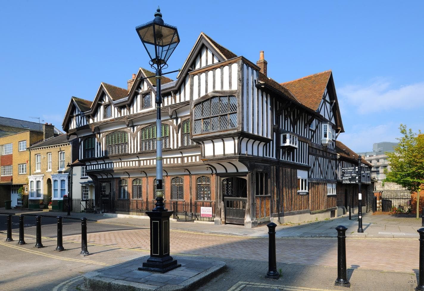 External shot of Southampton's Tudor House showing timber cladding